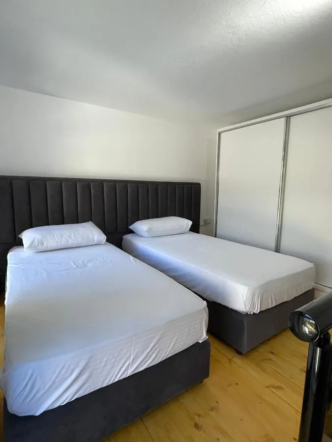 Apartment D&E Apartaments Tirana