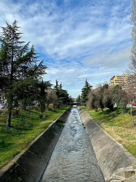 D&E Apartaments Tirana Apartment